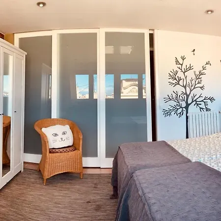 Homestay Central Private Valencia